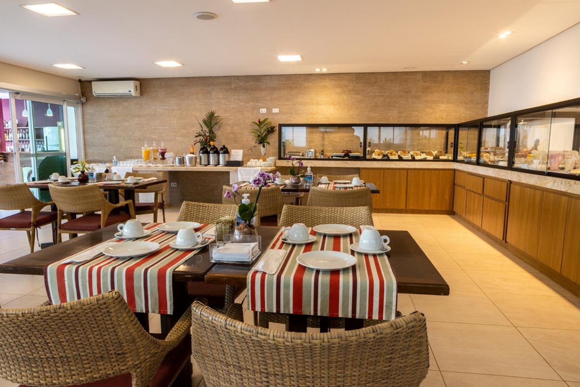 Amora Hotel ماريسياز المظهر الخارجي الصورة