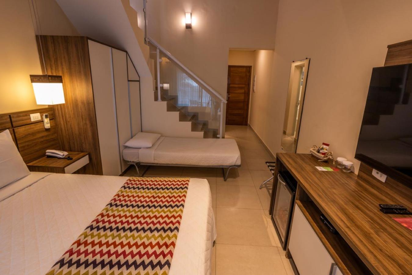 Amora Hotel ماريسياز المظهر الخارجي الصورة