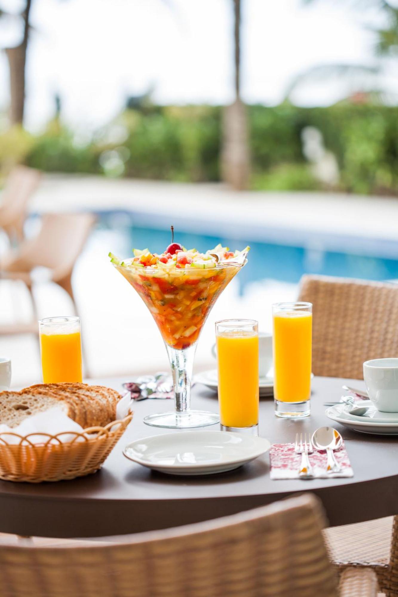 Amora Hotel ماريسياز المظهر الخارجي الصورة